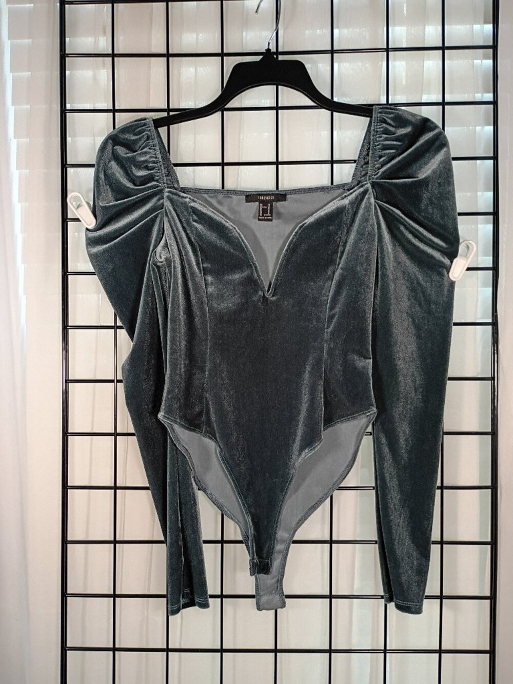 Forever 21 Deep Teal Velvet Puff Sleeve Bodysuit V Neck Long Sleeve Size Medium